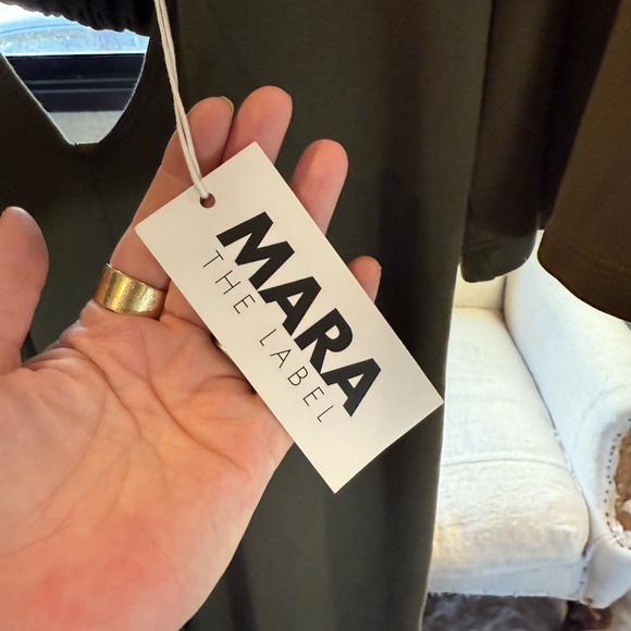 NWT MARA the Label - Chic Olive Green Jumpsuit size medium - Picture 4 of 7